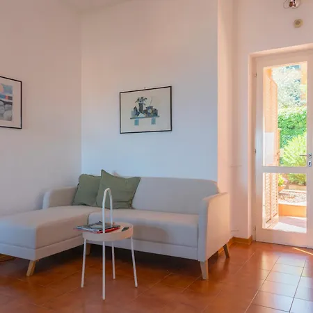 Argentario Retreat Sea View Terrace, Wifi & Private Parking Included 公寓 *