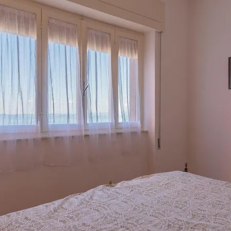 Argentario Retreat Sea View Terrace, Wifi & Private Parking Included דירה פורטו סנטו סטפנו